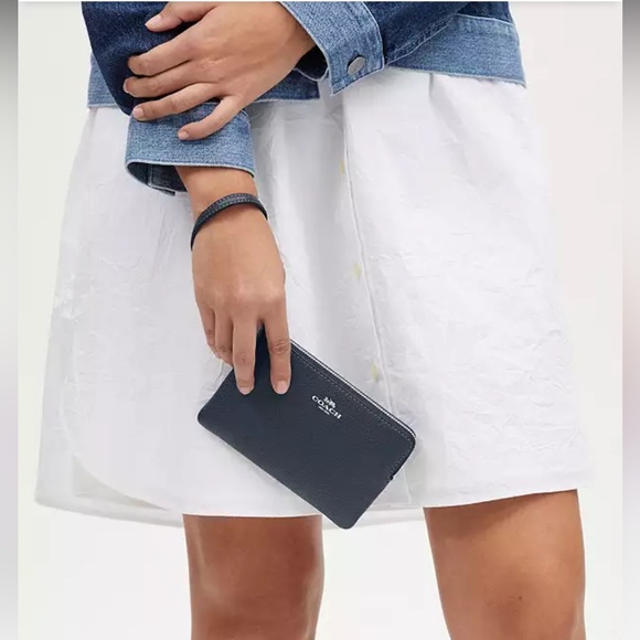 Coach Crossgrain Leather Corner Zip Wristlet Wallet Midnight Blue - Picture 3 of 5